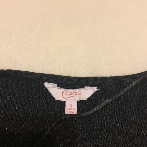 Black cute crop top, SIZE SMALL, barely used - Picture 3 of 3